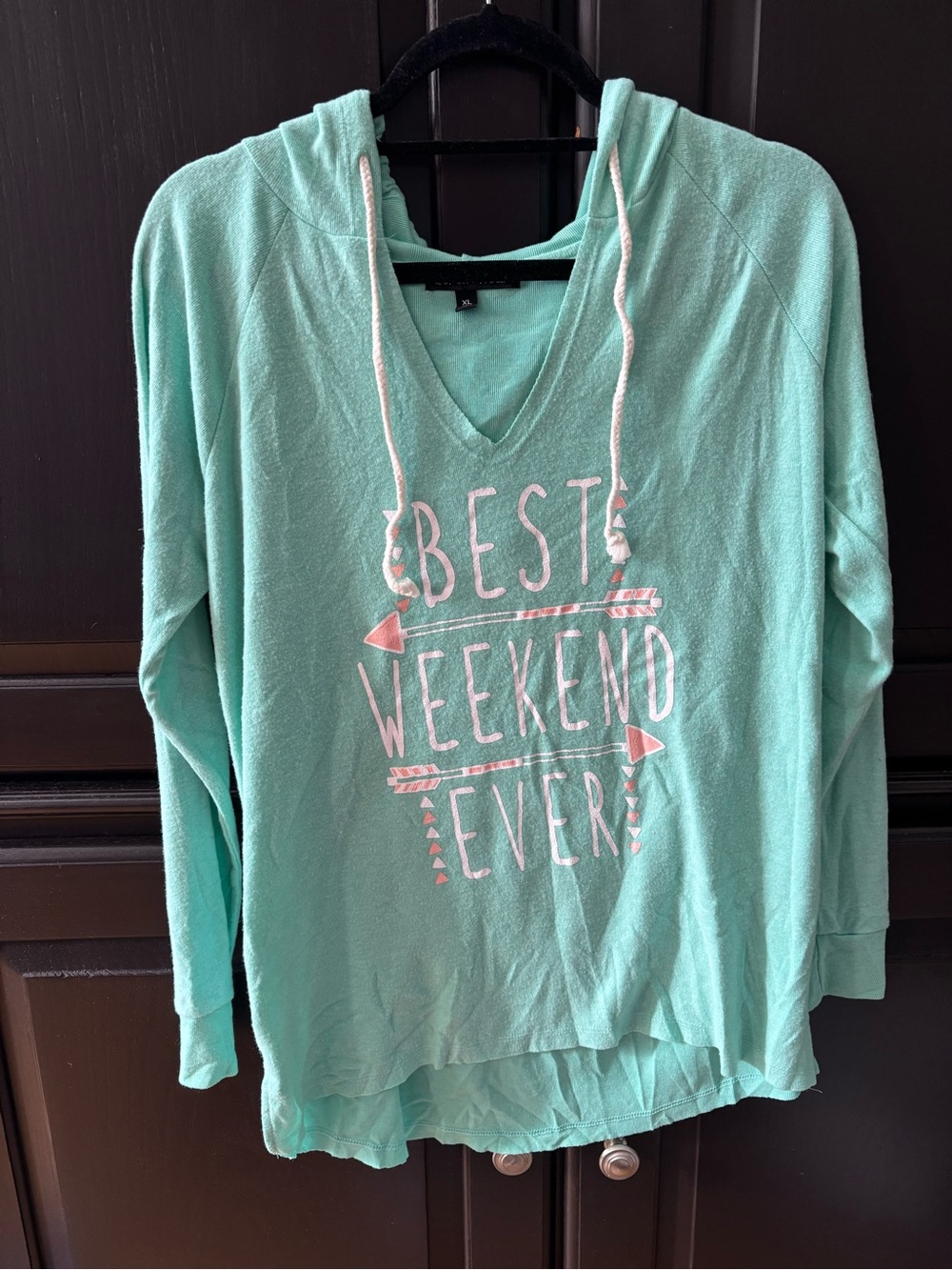 Derek Heart Mint Green V-Neck Pullover Hoodie with 'Best Weekend Ever' Graphic